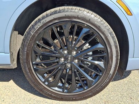 Used 2025 Lincoln Corsair AWD w/ Equipment Group 101A image 8