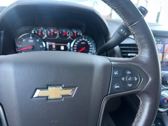 Used 2018 Chevrolet Suburban LT w/ Luxury Package AWD/4WD image 41