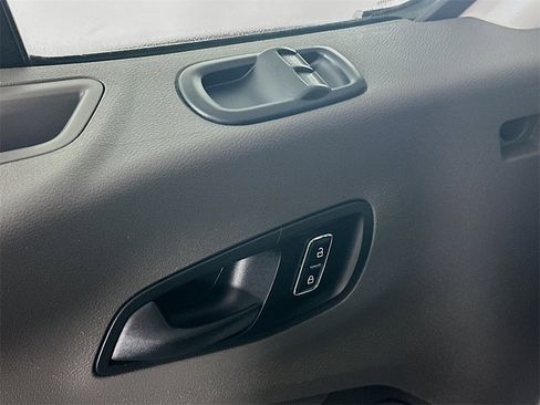 Used 2023 Ford Transit 350 XLT image 23