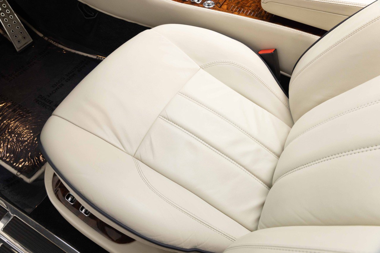 Used 2008 Bentley Arnage R RWD image 26