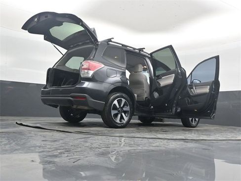 Used 2017 Subaru Forester 2.5i Premium image 52