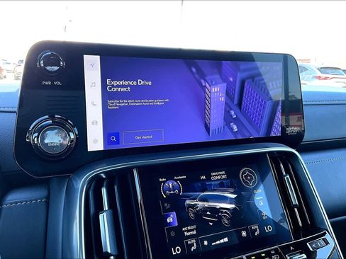 Used 2024 Lexus LX 600 4WD w/ Ultra Luxury Package image 34