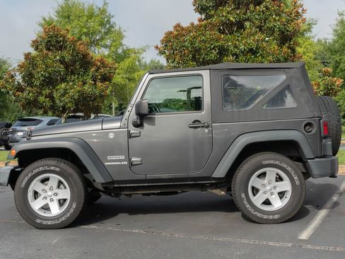 Used 2017 Jeep Wrangler Sport w/ Quick Order Package 24S AWD/4WD image 4
