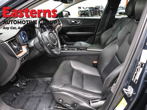 Used 2022 Volvo S60 B5 Momentum AWD/4WD image 14
