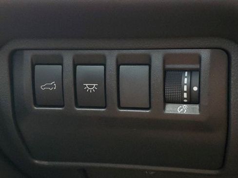 Used 2025 Subaru Ascent Touring w/ Popular Package #1 AWD/4WD image 36