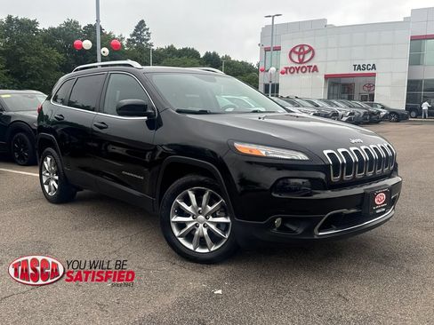 Used 2017 Jeep Cherokee Limited w/ Luxury Group FWD image 1