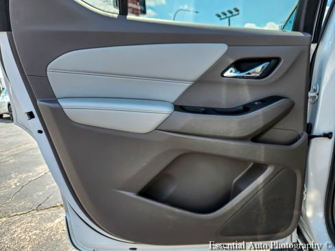 Used 2019 Chevrolet Traverse Premier FWD image 20