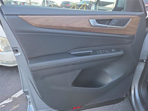 New 2026 Volkswagen Atlas SE image 12