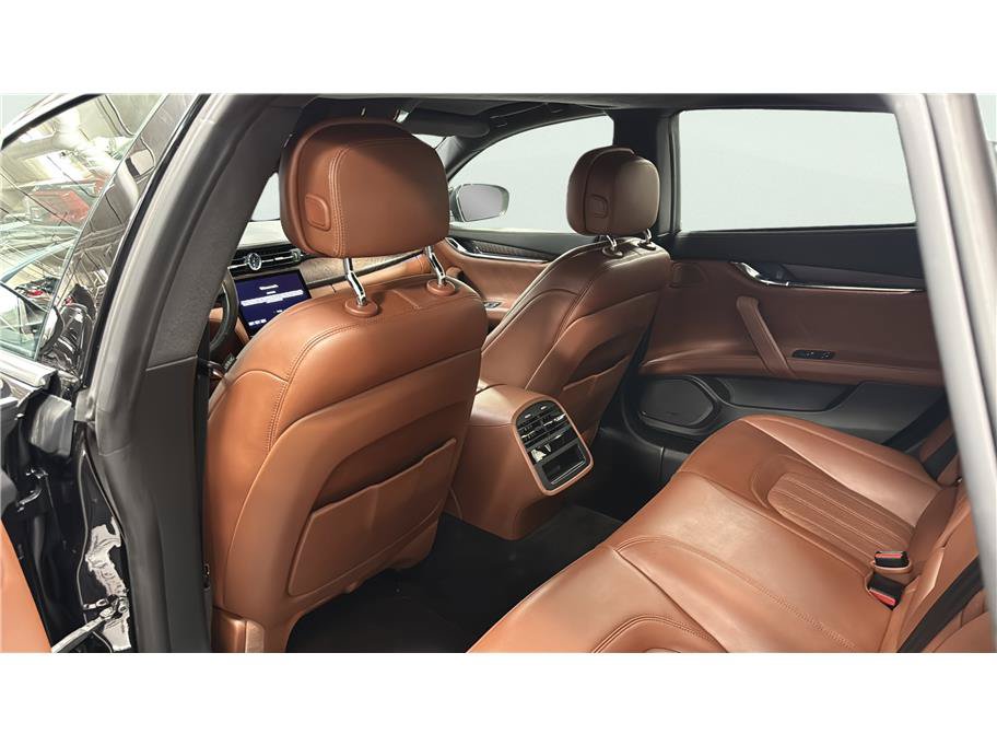 Used 2021 Maserati Quattroporte S RWD image 21