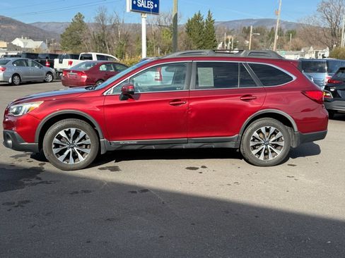 Used 2015 Subaru Outback 2.5i Limited image 2