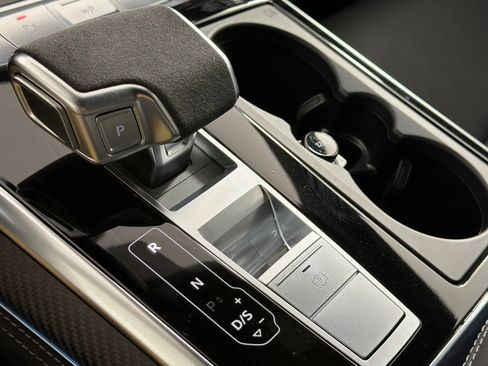 Used 2024 Audi RS Q8 image 21