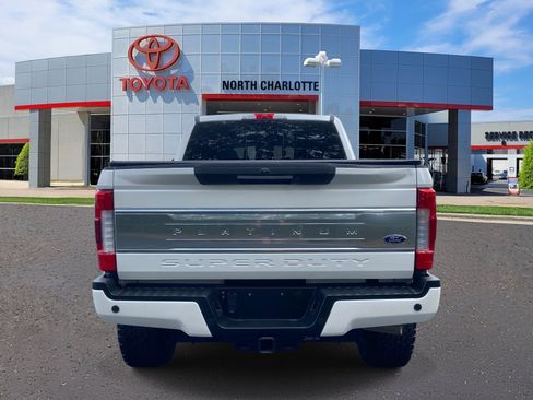 Used 2017 Ford F350 Platinum w/ Platinum Ultimate Package AWD/4WD image 5