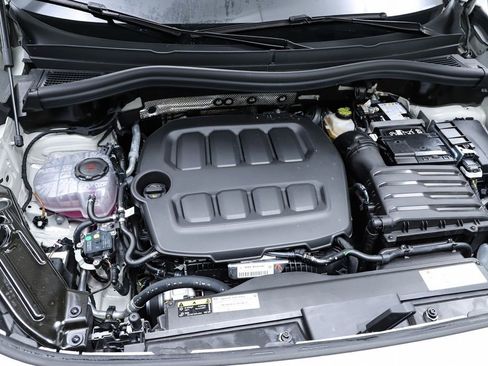 New 2026 Volkswagen Tiguan SE R-Line image 28