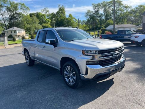 Used 2019 Chevrolet Silverado 1500 LT w/ All-Star Edition AWD/4WD image 3