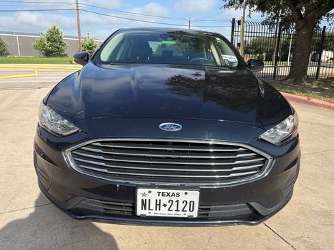 Used 2020 Ford Fusion SE FWD image 6