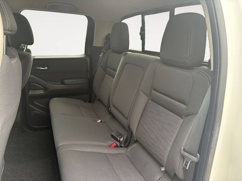Used 2024 Nissan Frontier SV w/ SV Convenience Package AWD/4WD image 13