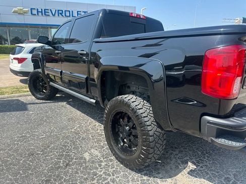 Used 2018 Chevrolet Silverado 1500 LTZ Z71 w/ LTZ Plus Package AWD/4WD image 3