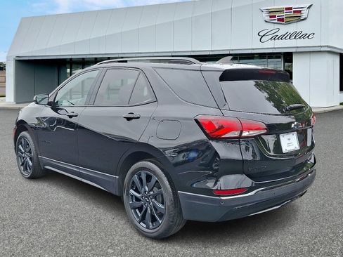 Used 2023 Chevrolet Equinox RS w/ RS Leather Package image 4