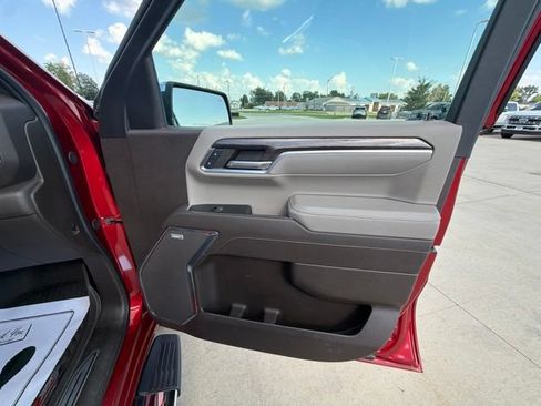 Certified 2024 Chevrolet Silverado 1500 LTZ w/ LTZ Premium Package AWD/4WD image 29