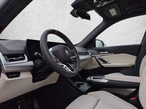 New 2026 BMW X1 M35i image 3