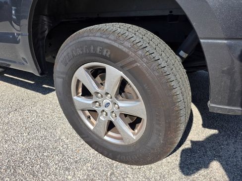 Used 2018 Ford F150 XLT w/ Equipment Group 302A Luxury AWD/4WD image 7