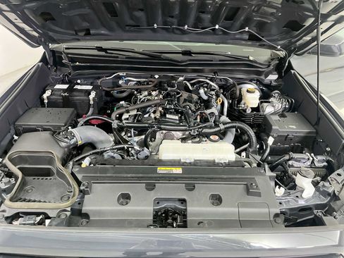 Used 2024 Toyota Tacoma 4x4 Double Cab image 17