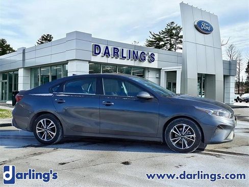 Used 2023 Kia Forte LXS image 4