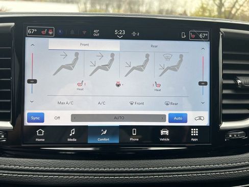 New 2026 Chrysler Pacifica Select image 23