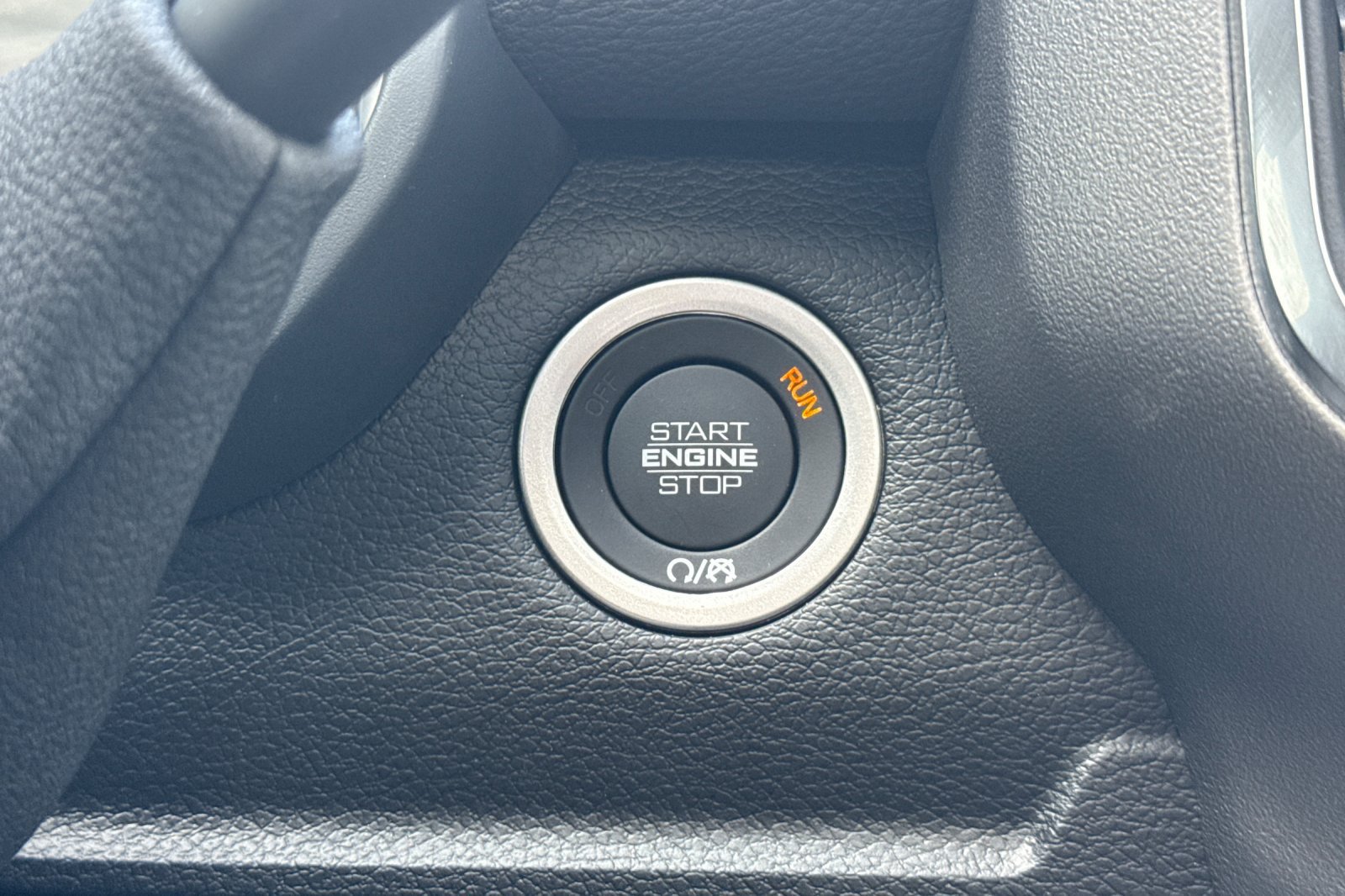 New 2026 RAM 3500 Laramie AWD/4WD image 26