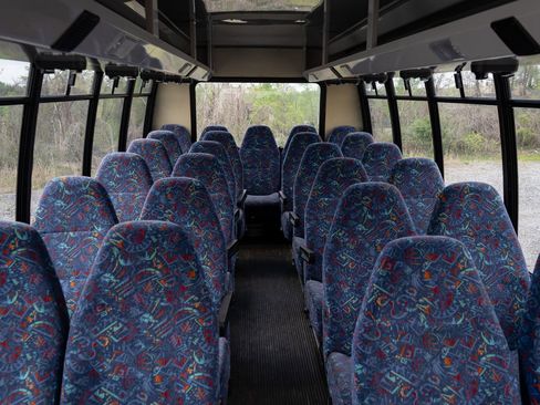 Used 2003 Ford E-450 and Econoline 450 RWD image 24