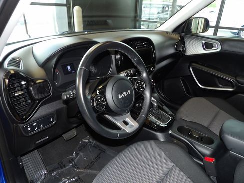 Used 2022 Kia Soul X-Line FWD image 24