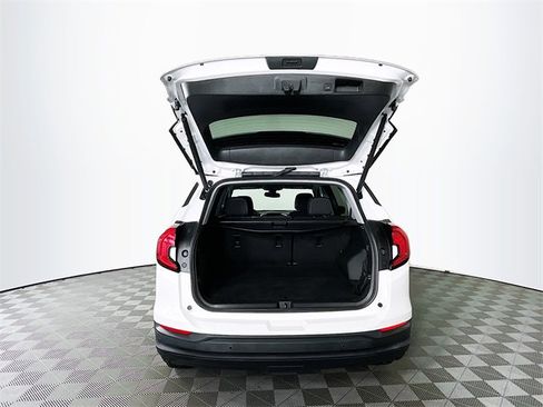 Certified 2023 GMC Terrain SLE w/ Driver Convenience Package image 29