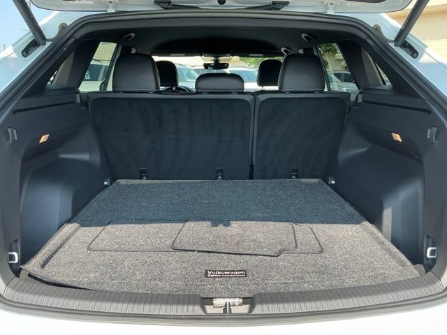 Used 2023 Volkswagen Atlas Cross Sport SE FWD image 18