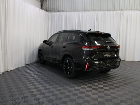 New 2025 Volkswagen Tiguan SE R-Line image 20