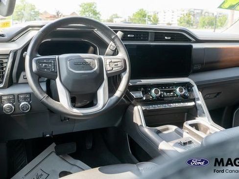 Used 2024 GMC Sierra 2500 Denali w/ Denali Reserve Package AWD/4WD image 12