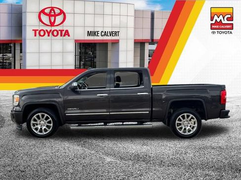 Used 2015 GMC Sierra 1500 Denali w/ Driver Alert Package RWD image 2