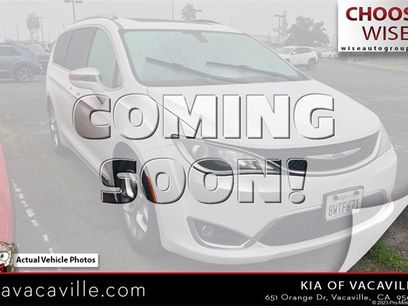 Used 2020 Chrysler Pacifica Limited