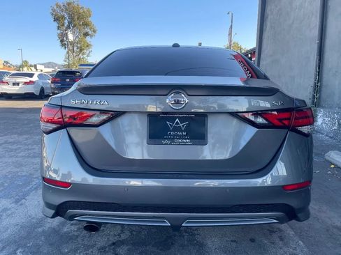 Used 2022 Nissan Sentra SR w/ SR Premium Package FWD image 8