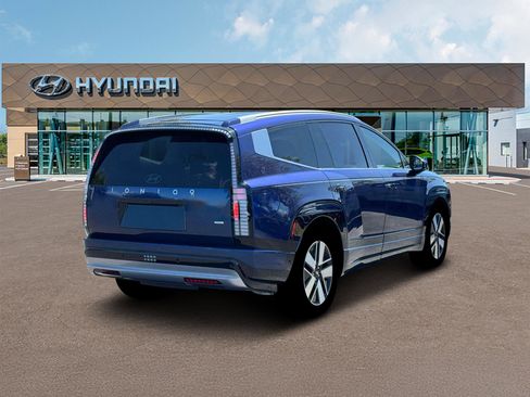 New 2026 Hyundai Ioniq 9 SEL w/ Tow & Go Package AWD/4WD image 7