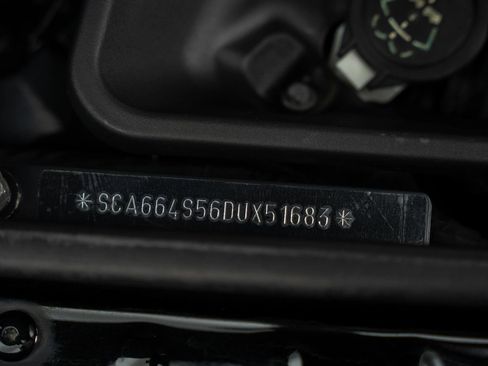 Used 2013 Rolls-Royce Ghost image 16