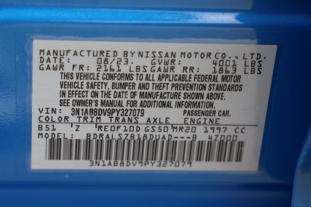 Used 2023 Nissan Sentra SR w/ SR Premium Package FWD image 34