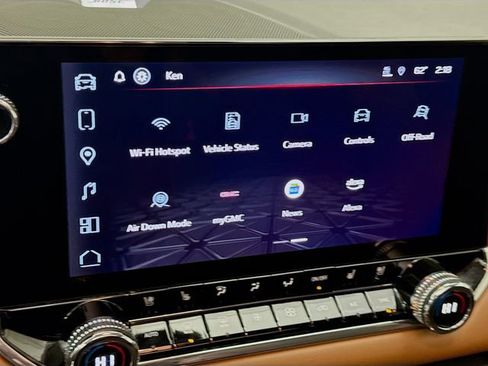 Used 2023 GMC Canyon AT4 w/ AT4 Premium Package image 17