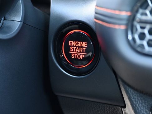 New 2025 Honda HR-V Sport image 30