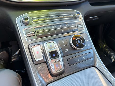 Used 2023 Hyundai Santa Fe SEL image 15