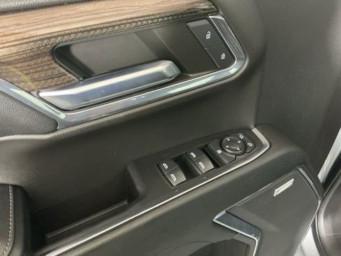 Used 2024 Chevrolet Silverado 1500 LT Trail Boss w/ Convenience Package II image 18