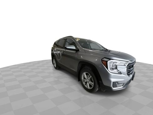 Certified 2023 GMC Terrain SLE w/ Driver Convenience Package image 2