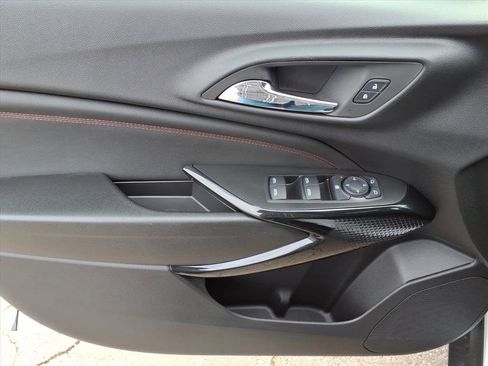 New 2026 Chevrolet Trax RS w/ Sunroof Package image 12