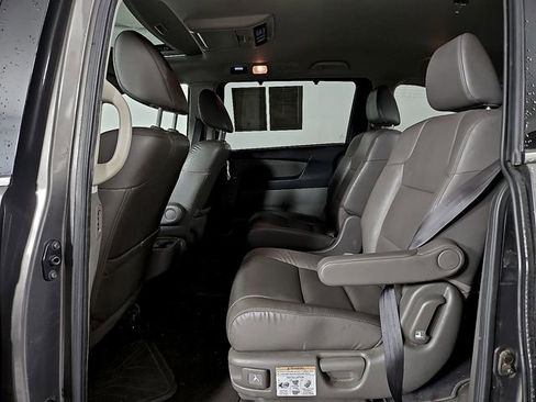 Used 2014 Honda Odyssey Touring Elite image 11