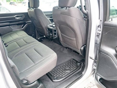 Used 2025 RAM 1500 Big Horn AWD/4WD image 33