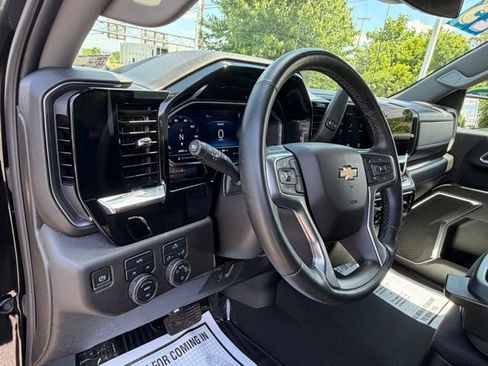 Certified 2023 Chevrolet Silverado 1500 LT AWD/4WD image 32